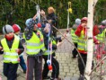 /album/zdobeni-velikonocniho-stromu-2-4-2012/img-4176-jpg/