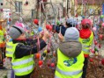 /album/zdobeni-velikonocniho-stromu-2-4-2012/img-4189-jpg/