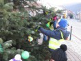 /album/zdobeni-vanocniho-stromu-27-11-2013/img-6815-jpg/