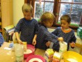 /album/peceme-pro-maminky-na-vanocni-posezeni-17-12-2013/img-8465-jpg/