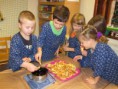 /album/peceni-vanocniho-cukrovi-zelenasci-11-12-2014/img-0677-jpg/